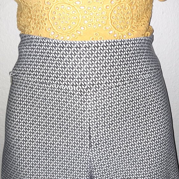 Yellow Eyelet Top, Ava & Viv 1X * Black & White Peck & Peck Pant *Black Sweater - Picture 8 of 9